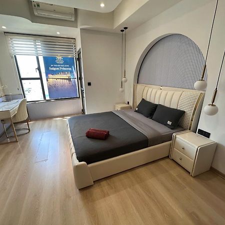 Aloha Saigon Apartment - Rivergate Residence ホーチミン市 エクステリア 写真