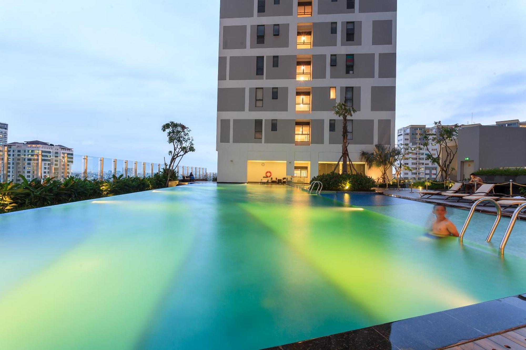 Aloha Saigon Apartment - Rivergate Residence ホーチミン市 エクステリア 写真