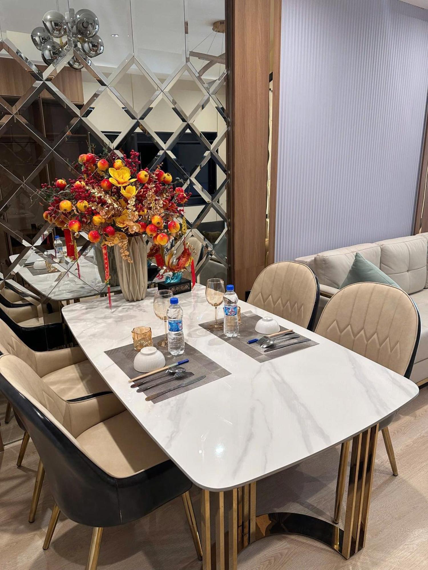 Aloha Saigon Apartment - Rivergate Residence ホーチミン市 エクステリア 写真